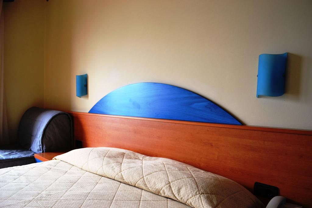 Hotel Smeraldo Brenzone sul Garda Ngoại thất bức ảnh
