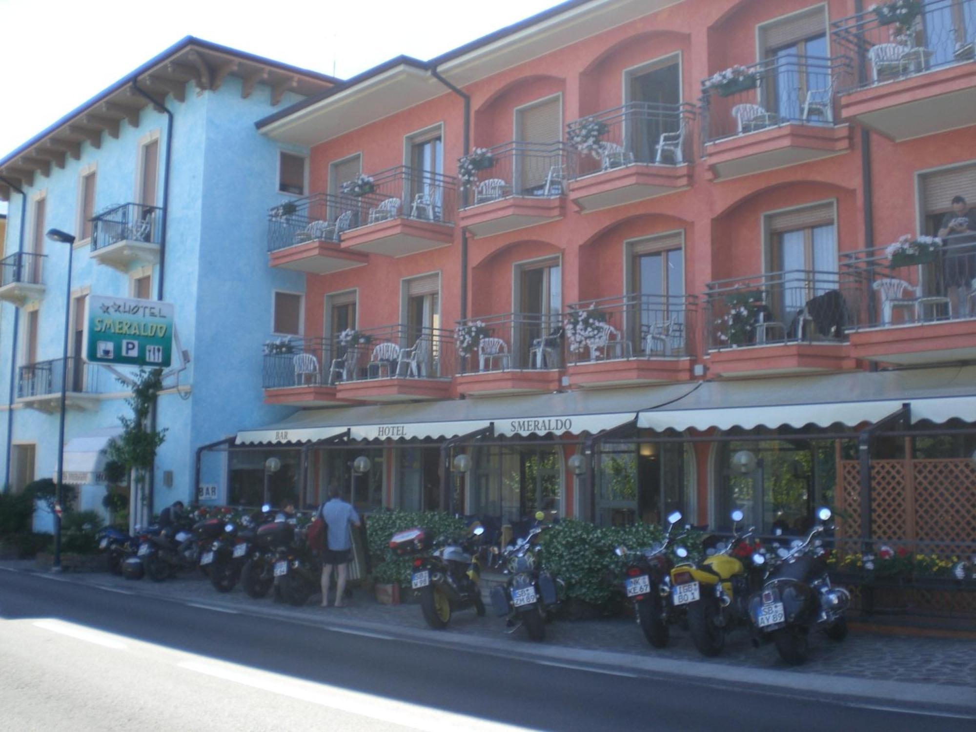 Hotel Smeraldo Brenzone sul Garda Ngoại thất bức ảnh