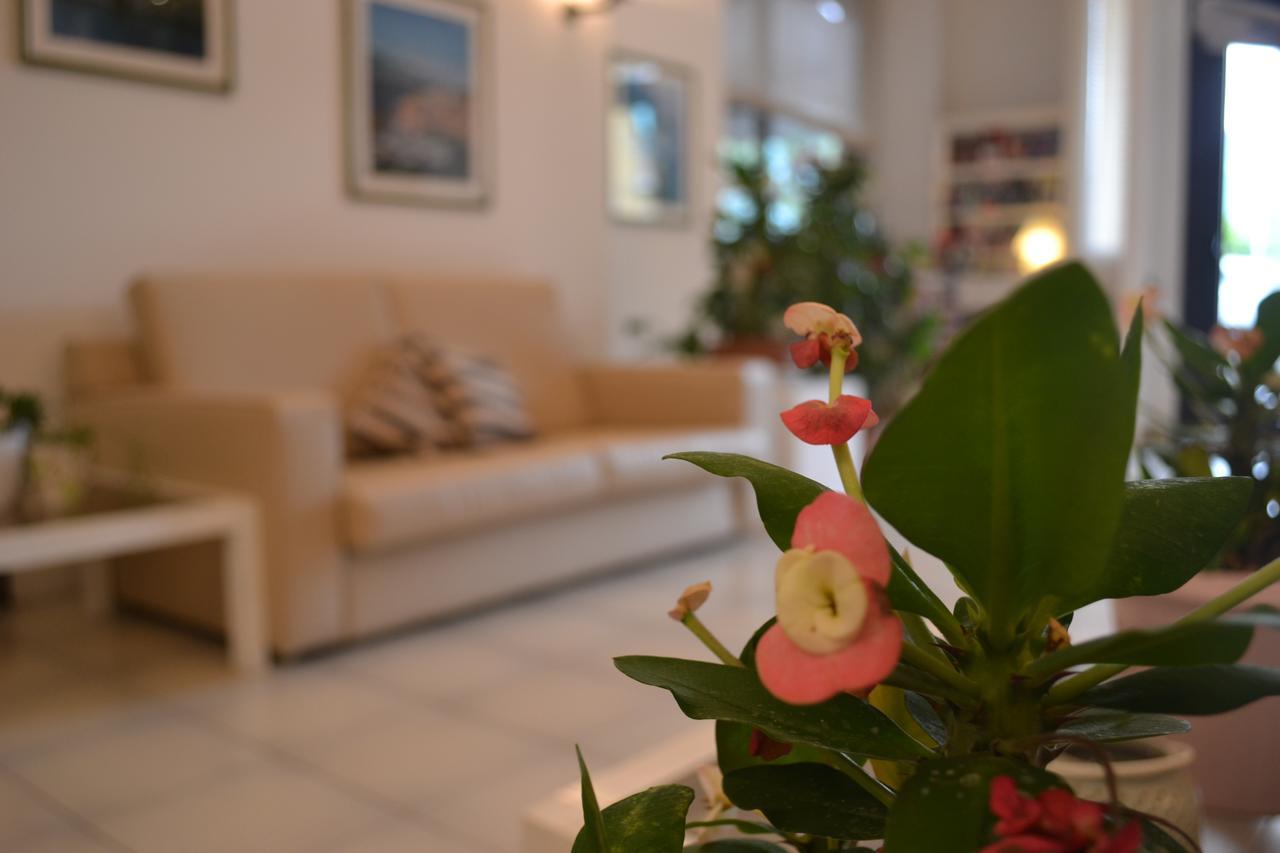 Hotel Smeraldo Brenzone sul Garda Ngoại thất bức ảnh