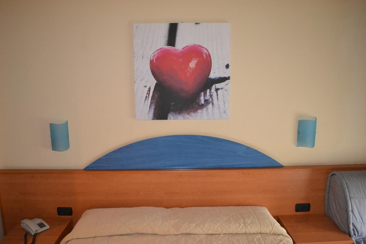 Hotel Smeraldo Brenzone sul Garda Ngoại thất bức ảnh