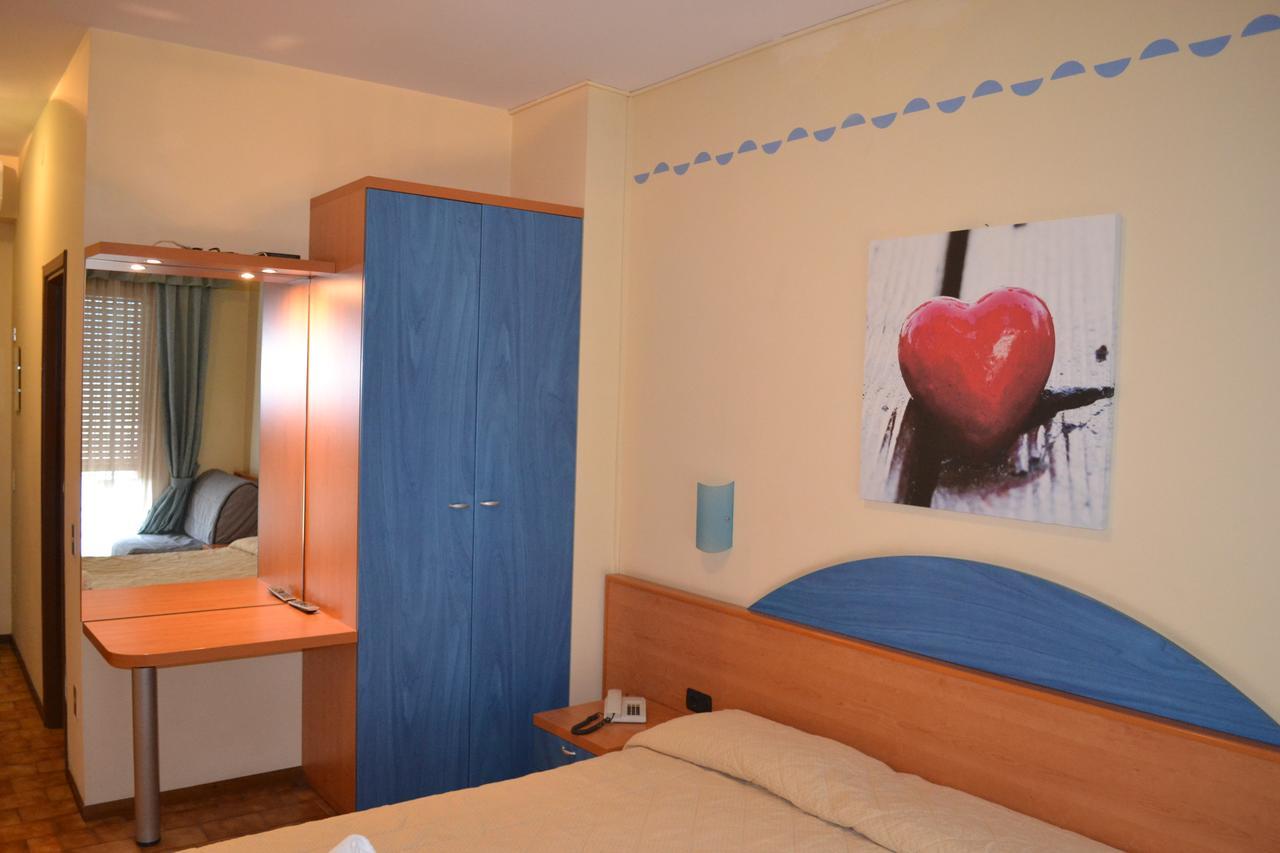 Hotel Smeraldo Brenzone sul Garda Ngoại thất bức ảnh